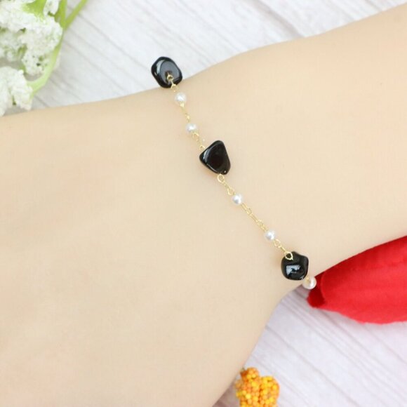 "Trendy Handmade Bracelet – A Thoughtful Gift for Girls & Women | UNVRC1671 - Picture 6 of 10